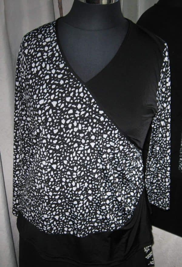 Блуза черно-бяла на бод